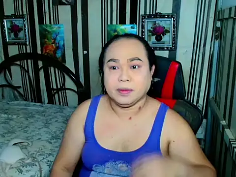 Snapshot of Reginex chatting on 07/24/26, 07:23 Reginex online show from 07/24/26, 07:23