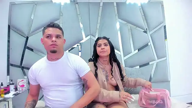 MelissaAndZeuss online show from 12/02/24, 08:09