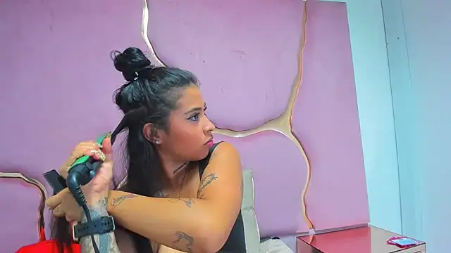 MelissaAndZeuss online show from 01/09/25, 05:23