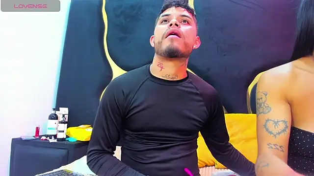 MelissaAndZeuss online show from 11/06/25, 05:52