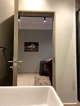 mmbaliii online show from 10/29/25, 03:03