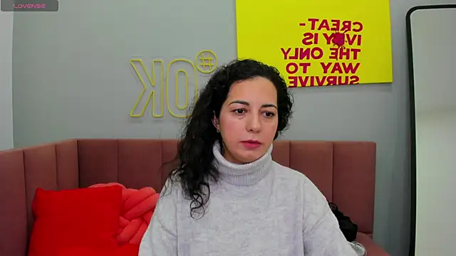 Linda Insatiable online show from 11/07/25, 01:27