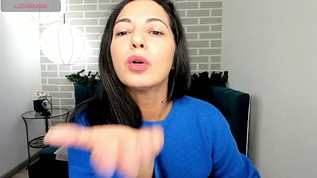 Linda Insatiable online show from 11/30/25, 01:42