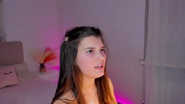 Laura Leee online show from 02/14/25, 06:02