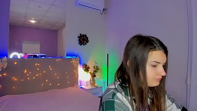 Laura Leee online show from 01/18/26, 06:17