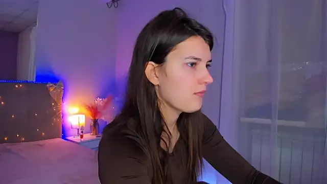 Laura Leee online show from 03/01/26, 06:15