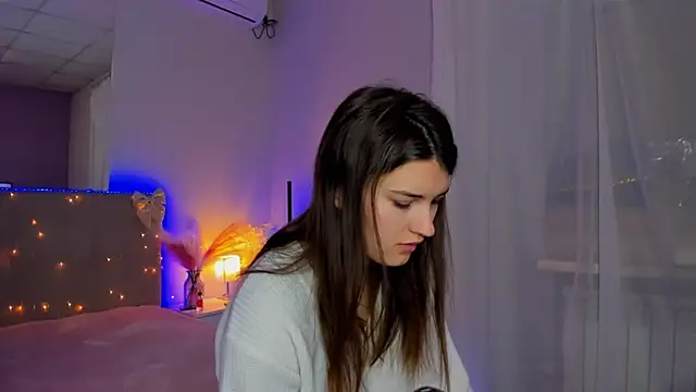 Laura Leee online show from 03/22/26, 06:06