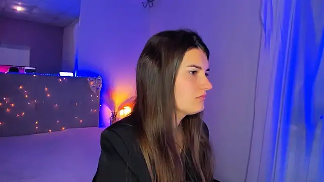 Laura Leee online show from 05/30/26, 04:53