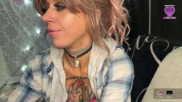 VeronicaRonnieTaylor online show from 10/29/25, 04:26