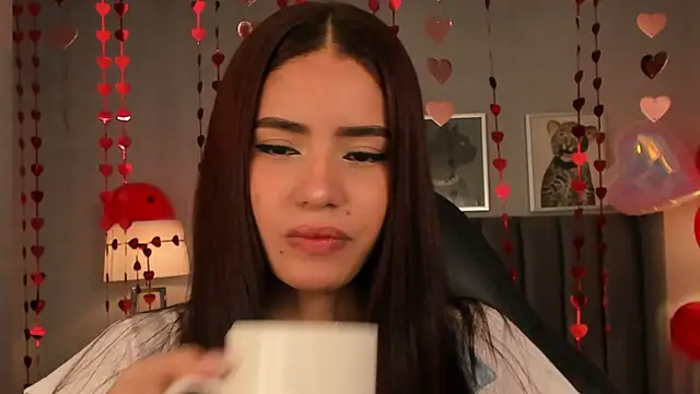 Madie  collins online show from 02/12/25, 11:40