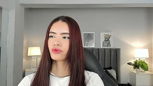 Madie  collins online show from 03/07/25, 11:07