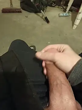 casper0303 online show from 12/28/24, 12:47