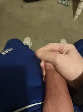 casper0303 online show from 01/18/25, 10:28