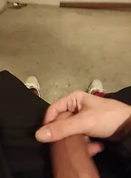 casper0303 online show from 02/28/25, 01:58