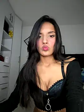 Dulceeany online show from 10/10/25, 12:20