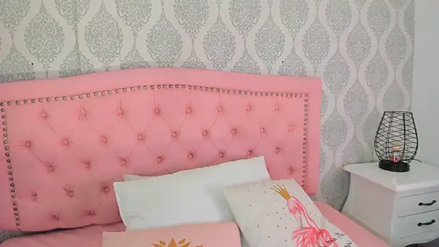 martina rivera  online show from 11/07/25, 12:05