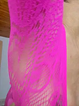 Shermie24 online show from 11/05/25, 03:17