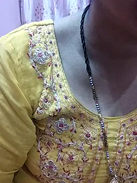 Urmila bhabhii online show from 02/18/25, 04:16