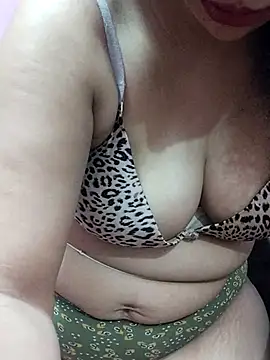 Urmila bhabhii online show from 02/22/25, 02:50