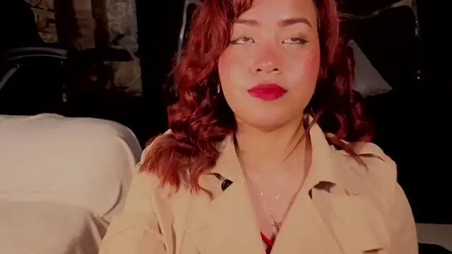 Estrella05  online show from 09/29/25, 05:12