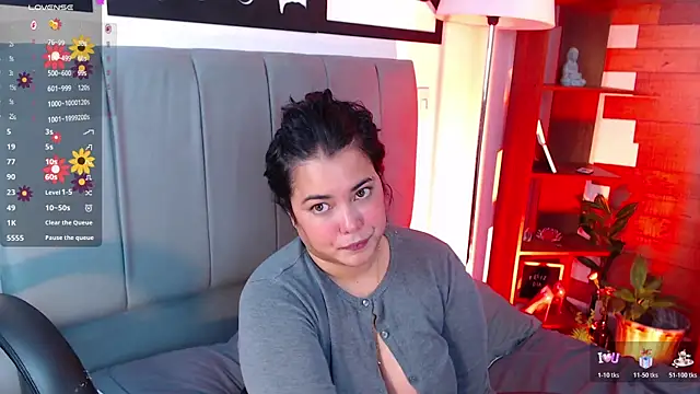 Snapshot of VictoriaMontero30000 chatting on 12/20/25, 03:13 VictoriaMontero30000 online show from 12/20/25, 03:13