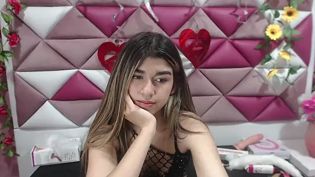 NahomiConnor  online show from 02/13/25, 04:17