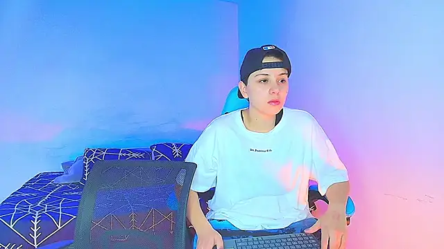 aron wi online show from 12/23/24, 09:18