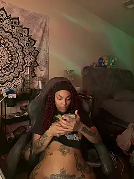 butterflybootyy online show from 12/17/24, 08:12