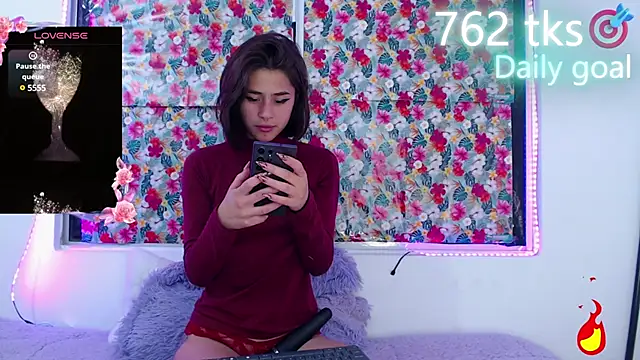 -Gwen- online show from 01/17/25, 05:11