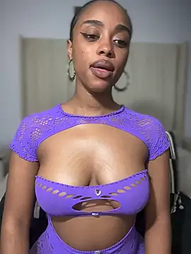 BhadBhad Kitty online show from 12/05/25, 07:28