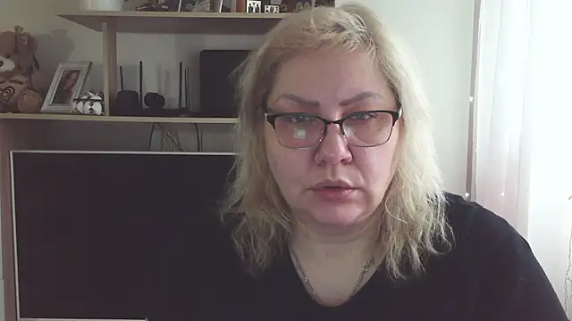 AngelinaGlam online show from 01/10/25, 10:17