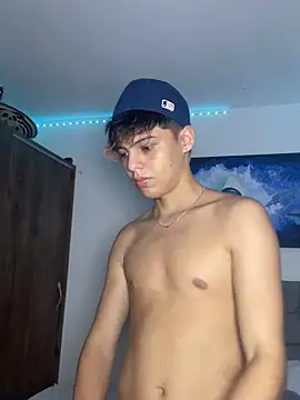 Snapshot of _walker007 chatting on 03/19/25, 08:23 walker007 online show from 03/19/25, 08:23