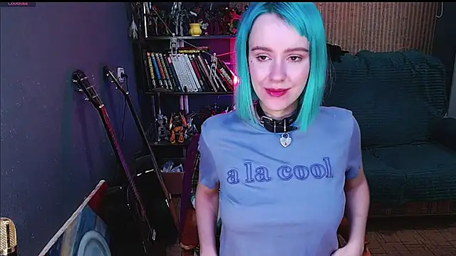 Snapshot of Cumpotik_Eve chatting on 12/25/24, 05:16 Cumpotik Eve online show from 12/25/24, 05:16