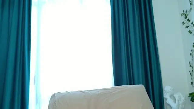 Snapshot of Brenda_M00n chatting on 02/22/25, 07:34 Brenda M00n online show from 02/22/25, 07:34
