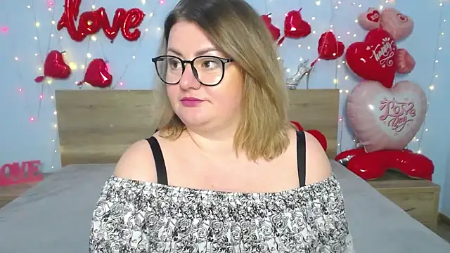 ZannaDreil online show from 02/20/25, 01:25