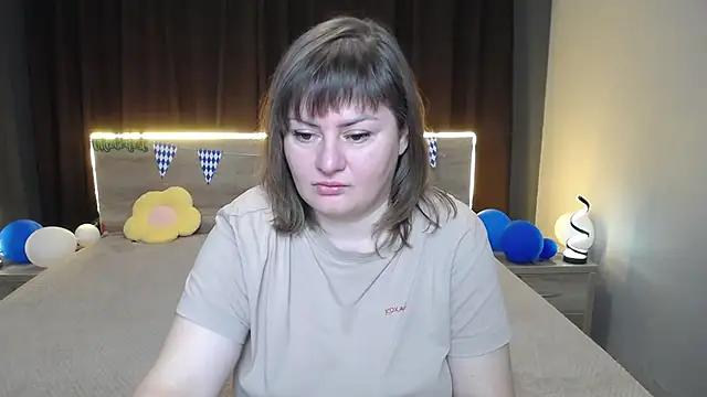 ZannaDreil online show from 09/28/25, 06:24