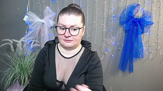 ZannaDreil online show from 11/08/25, 07:12