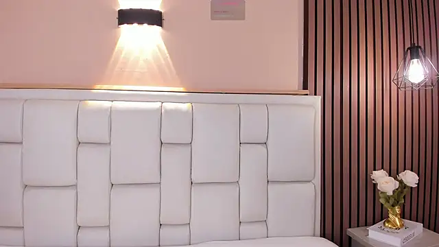 AvyMilton online show from 04/05/26, 12:02