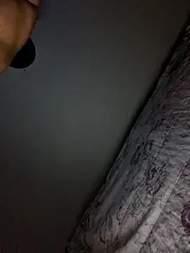 Snapshot of SINUECASTILLO chatting on 02/16/26, 01:07 SINUECASTILLO online show from 02/16/26, 01:07