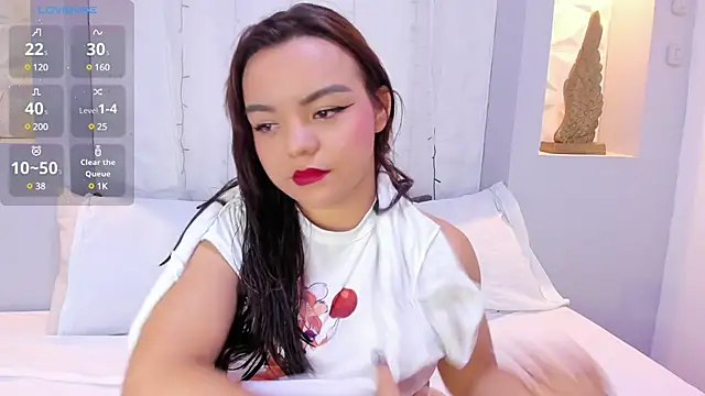 EmilyRouss  online show from 03/20/25, 07:25