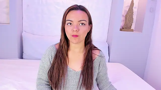 EmilyRouss  online show from 11/24/25, 07:13