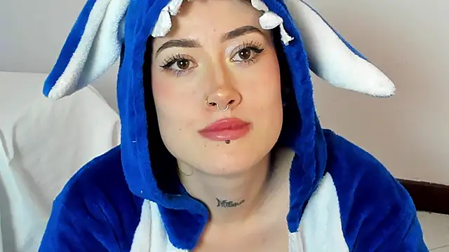 melody suarez online show from 01/31/25, 10:42