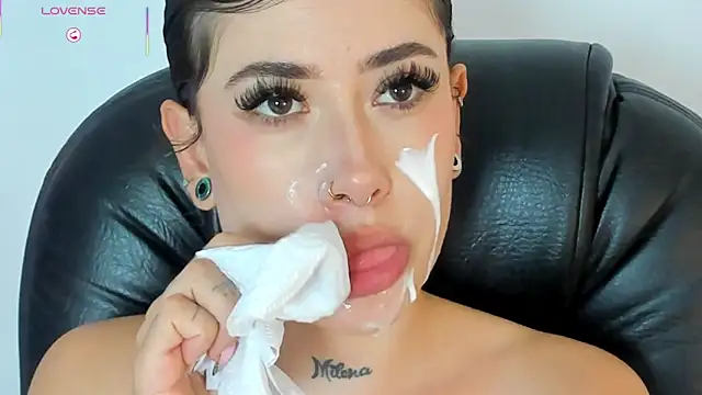 melody suarez online show from 03/05/25, 10:54