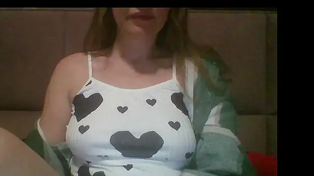 Sladkiegubki online show from 10/31/25, 10:00