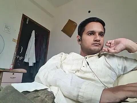 Jonrobinso online show from 10/09/25, 04:32