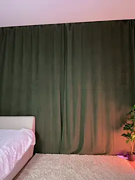 LoveLuna  online show from 04/20/26, 09:16