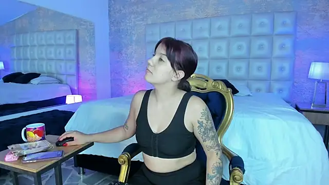 MelaniieRoux online show from 09/19/25, 11:44