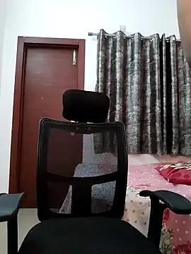 sanaya baby online show from 01/19/25, 08:41