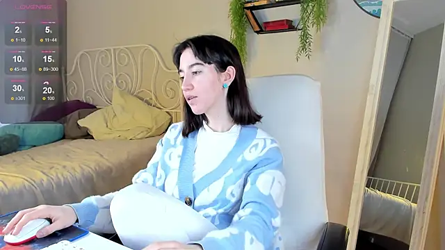 Belle Via online show from 01/17/25, 08:24