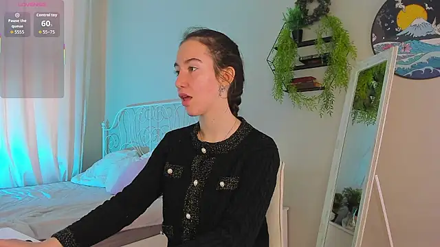 Belle Via online show from 03/15/26, 09:37